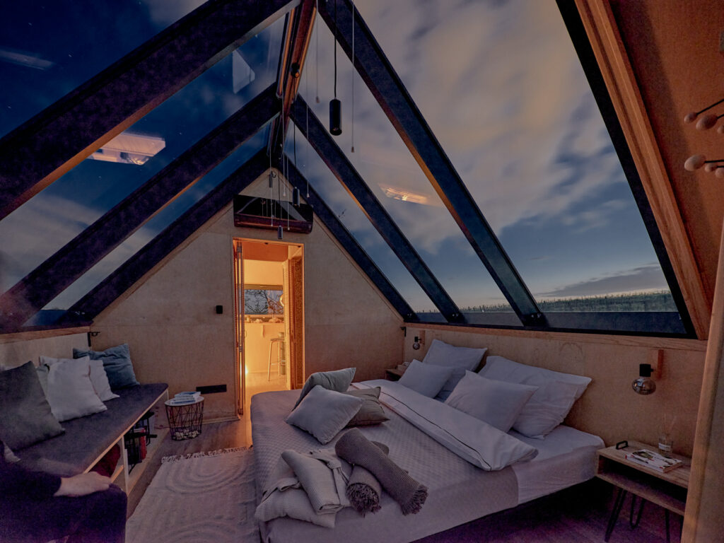 Off-grid living redefined by this eco-friendly airbnb - Micromansional